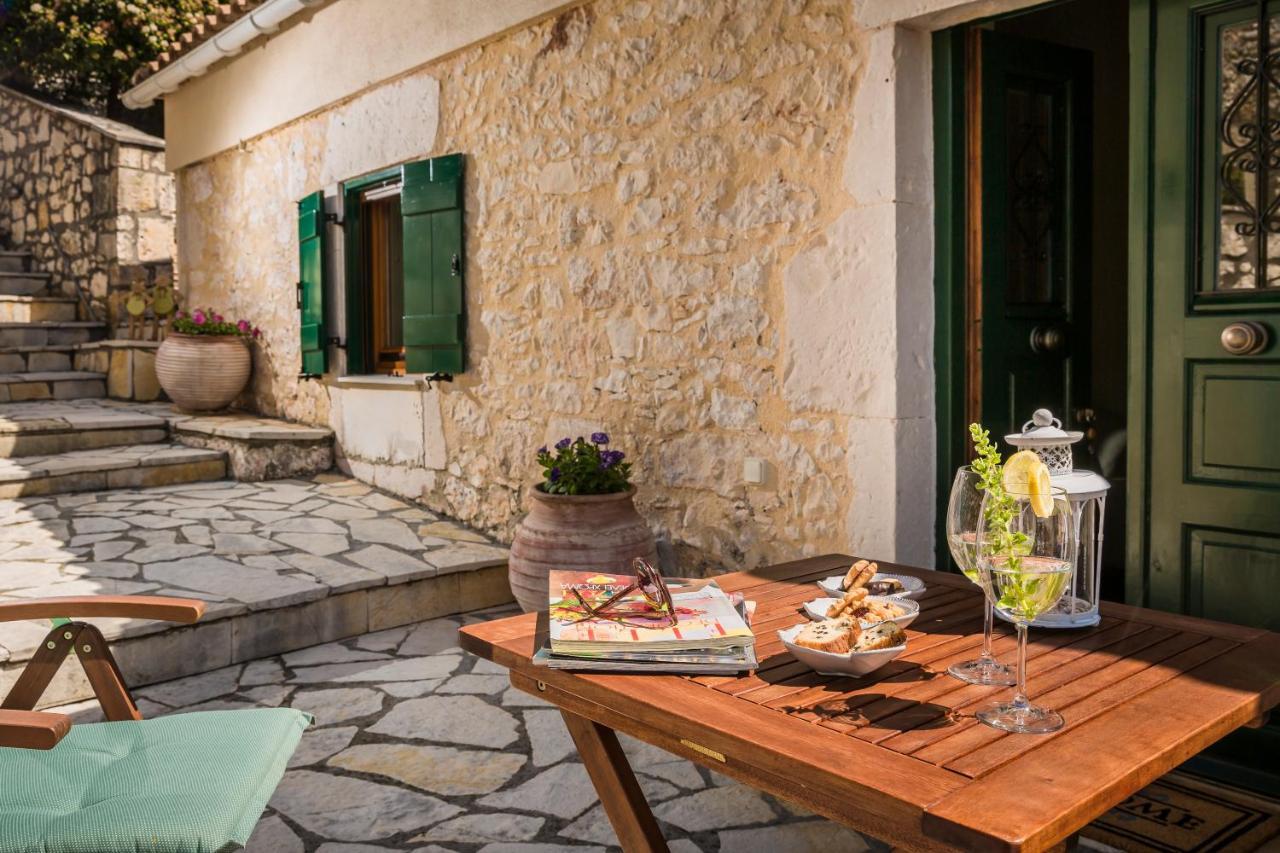 Traditional Stone House Anofli 1843 Fiskardo Kefalonia Exterior photo