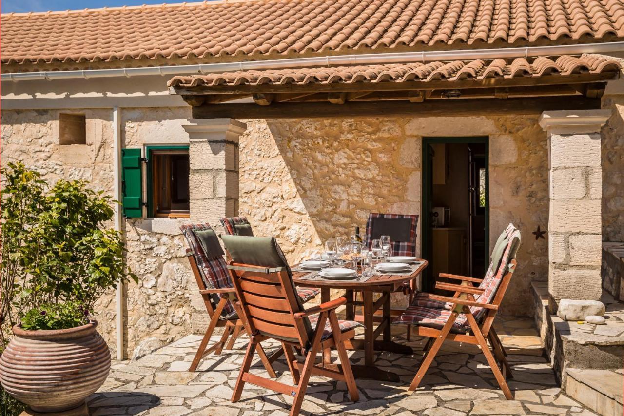 Traditional Stone House Anofli 1843 Fiskardo Kefalonia Exterior photo